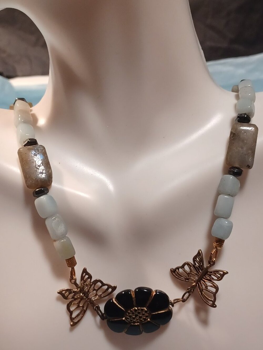 A Story of the Necklace: The Mystic's Flight